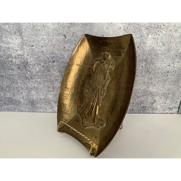 Decorative Brass Tray/Plate Made in Taiwan Woman Wearing Dress Vintage - Picture 4 of 8